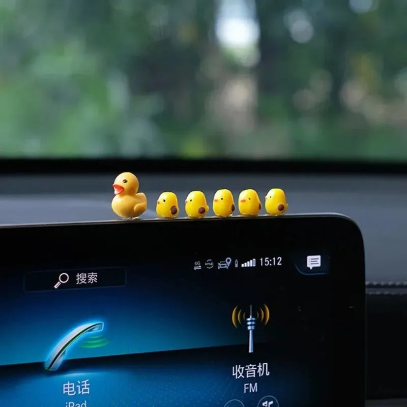 Tiny 1cm yellow duck ornaments for rearview mirror decoration